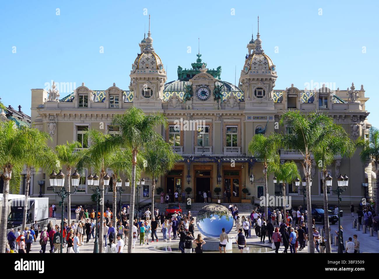 The overview on the Casino de Monte-Carlo, with People, Monaco Stock Photo