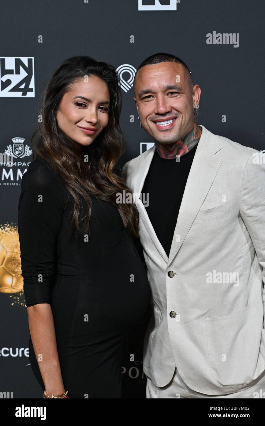 With his partner stephanie hi-res stock photography and images - Alamy, image size:866x1390