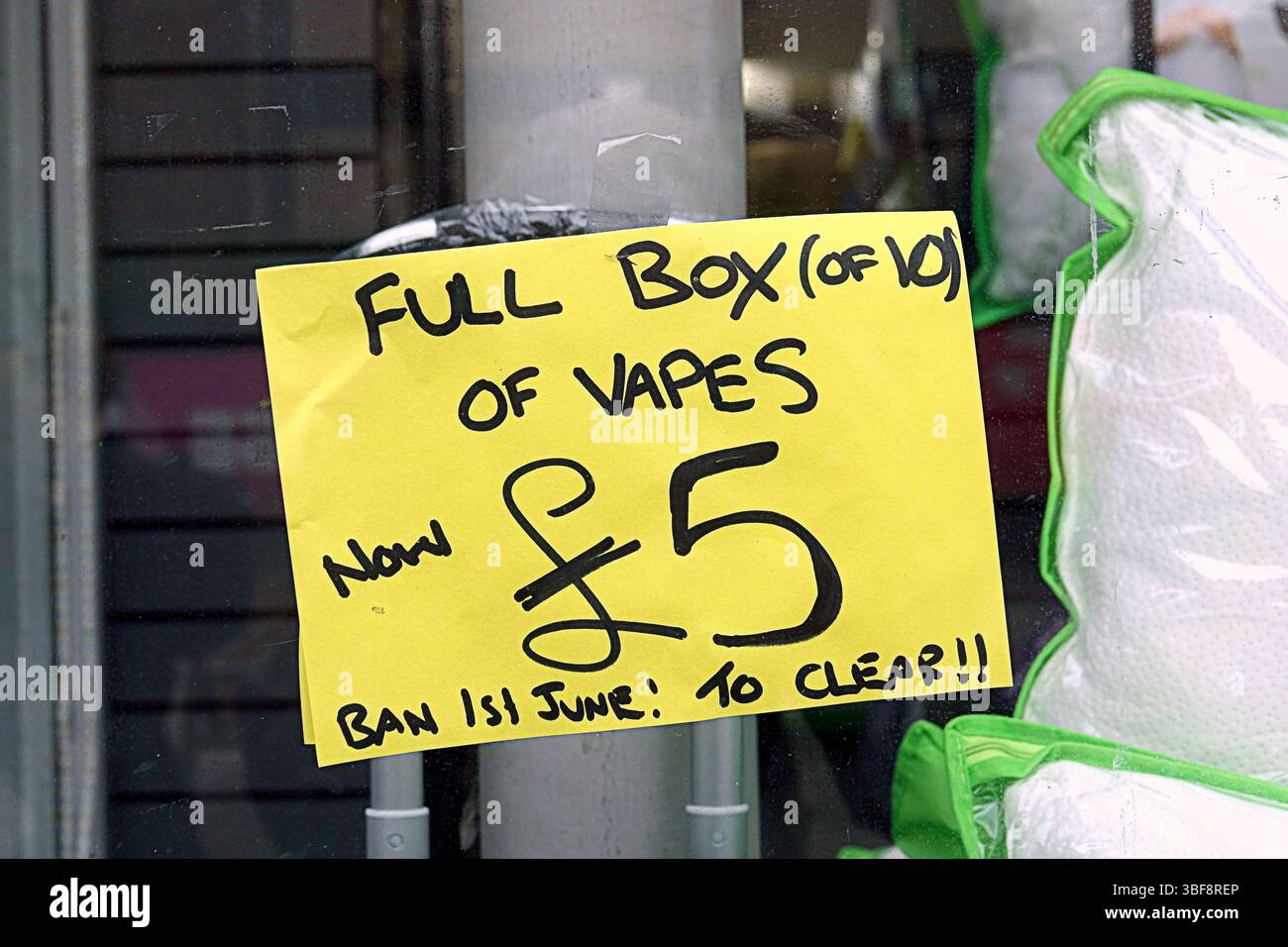Vape logo hi-res stock photography and images - Page 2
