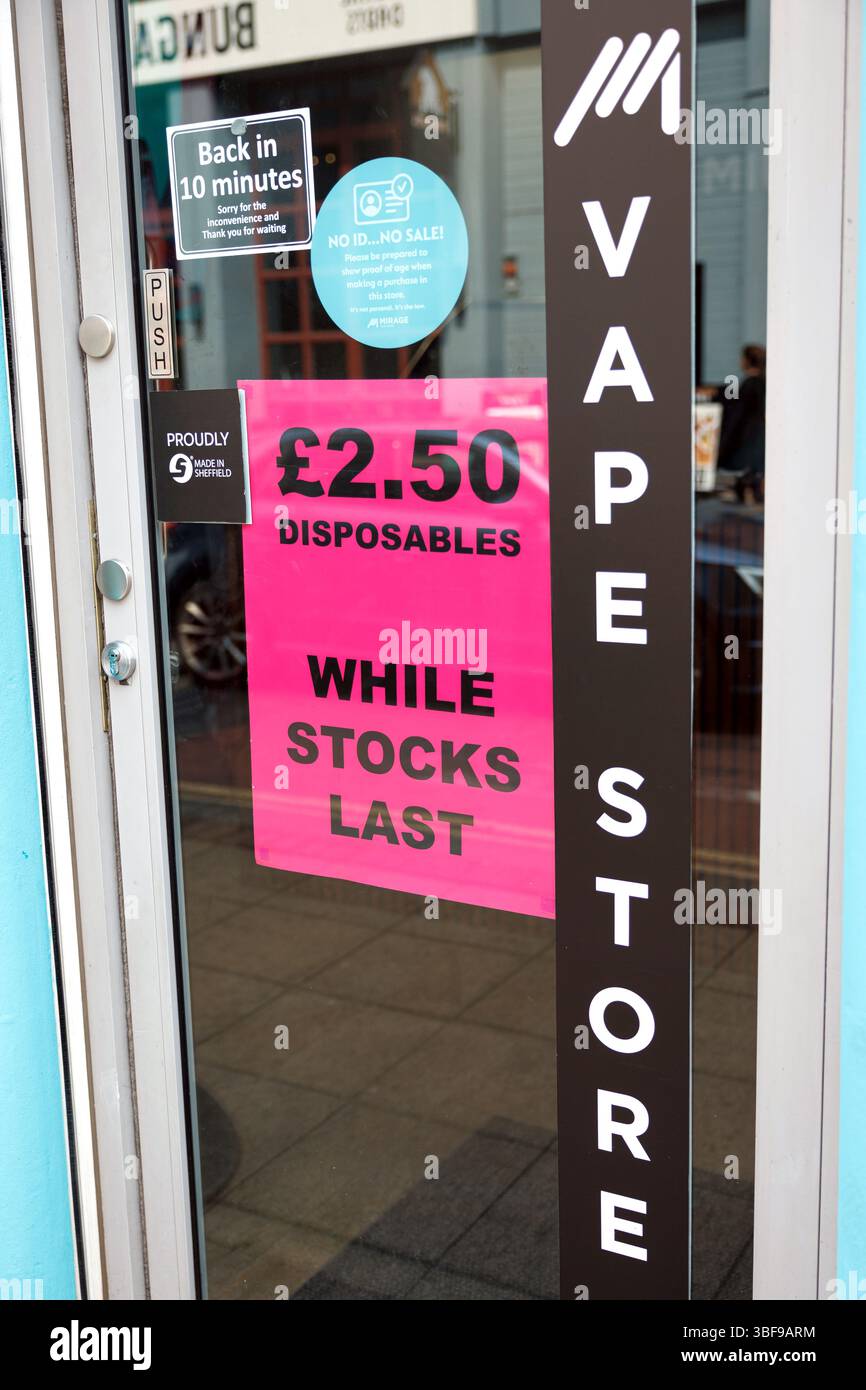 Vape store uk hi-res stock photography and images - Alamy Vape store uk hi-res stock photography and images - Alamy