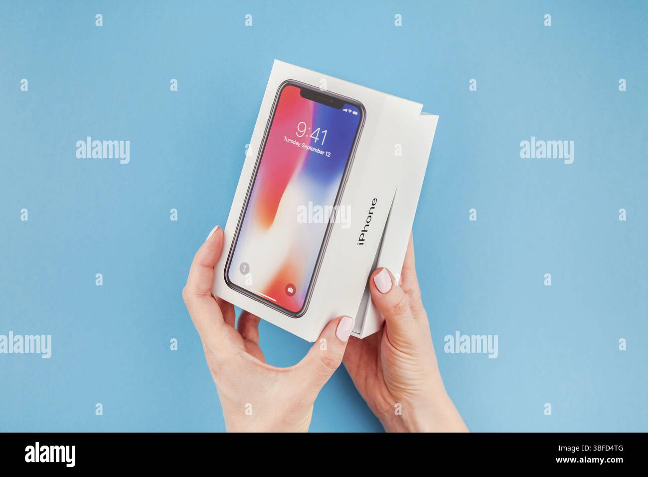 Apple iphone 10 box hi-res stock photography and images - Alamy