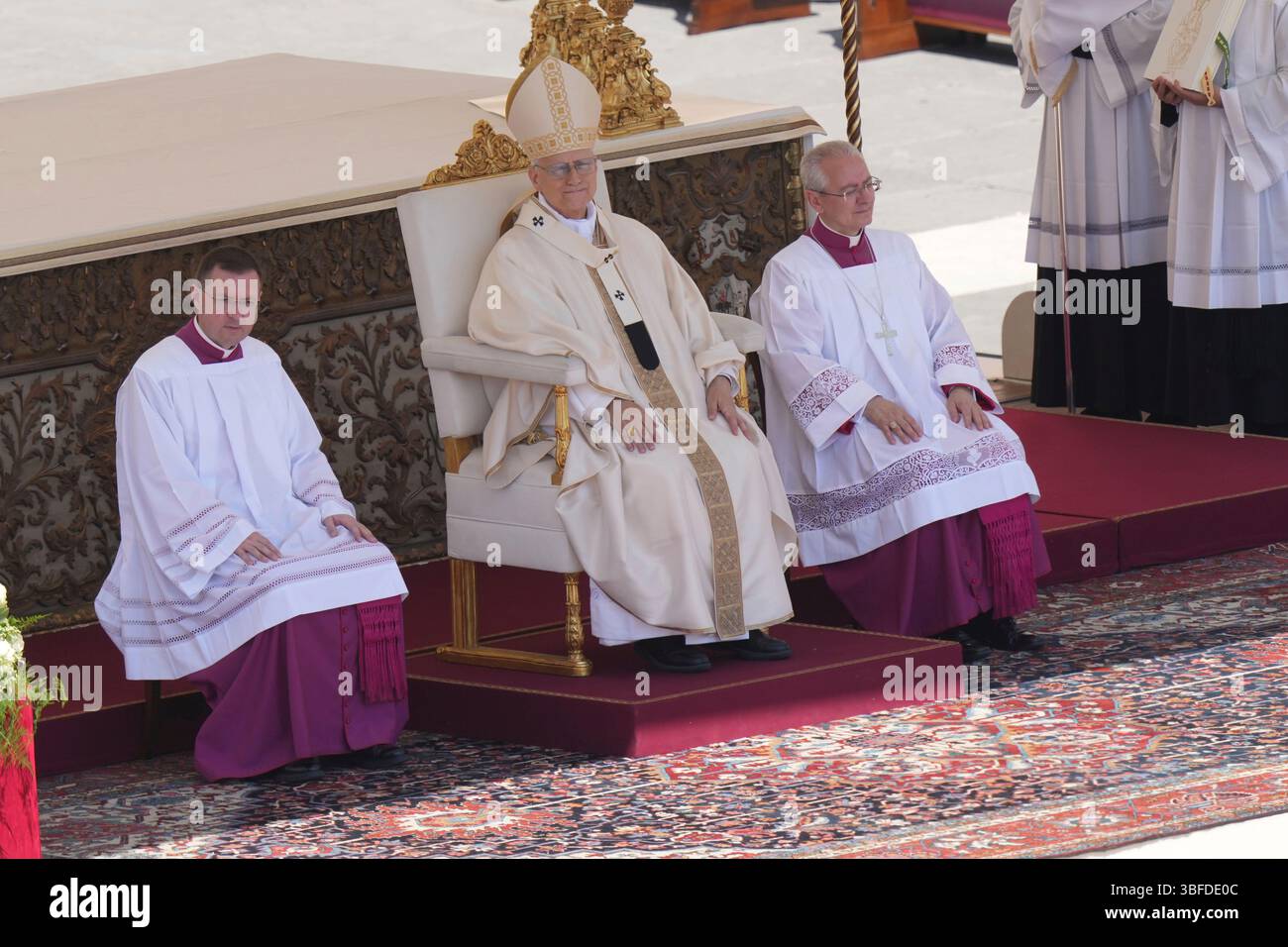 Pope Leo XIV celebrates a Mass for the Jubilee of Families in St. Peter ...
