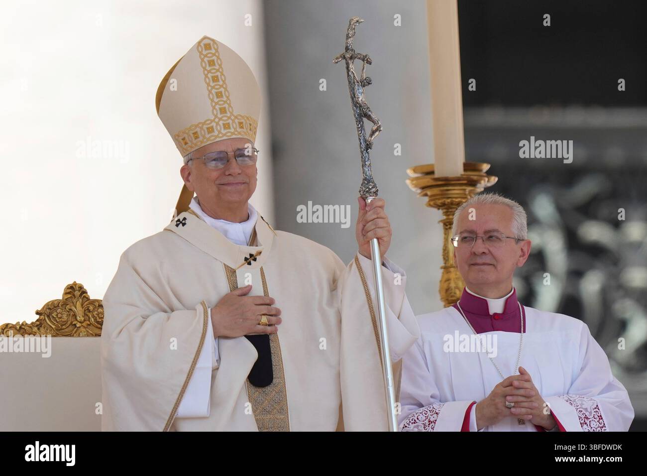 Pope Leo XIV celebrates Mass for the Jubilee of Families in St. Peter's ...