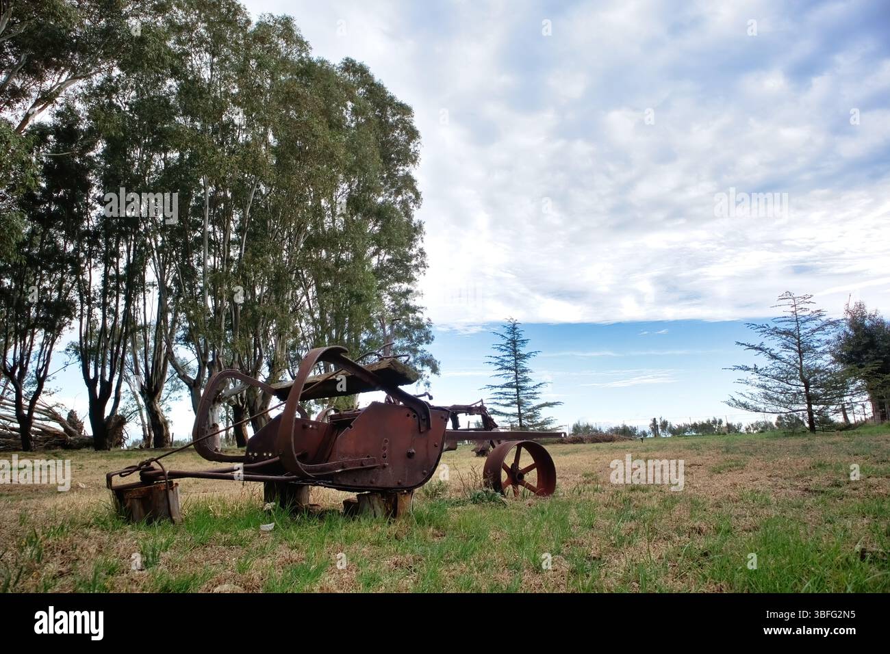 Vintage farm equipment rests hi-res stock photography and images - Alamy