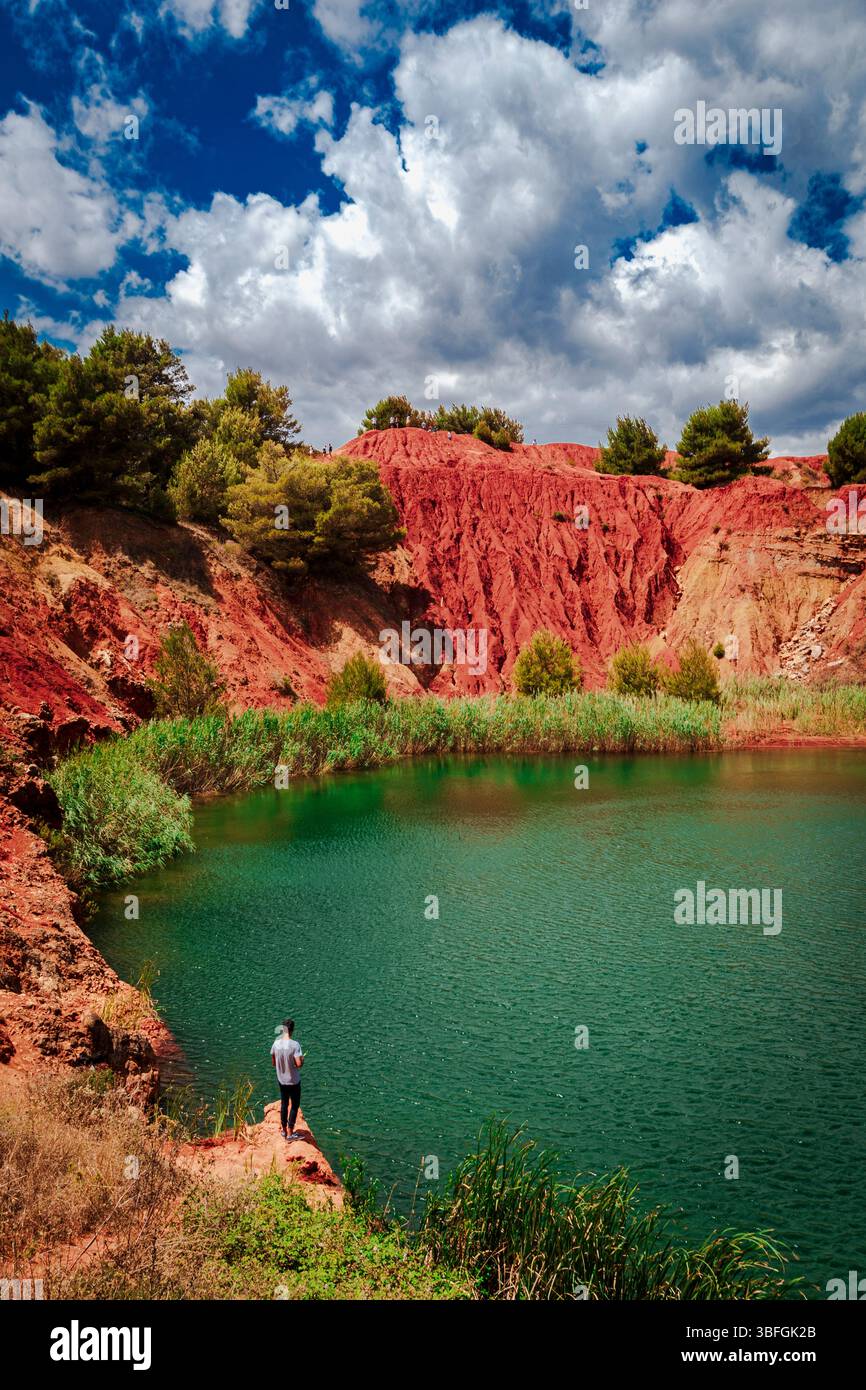 Cava rossa hi-res stock photography and images - Alamy