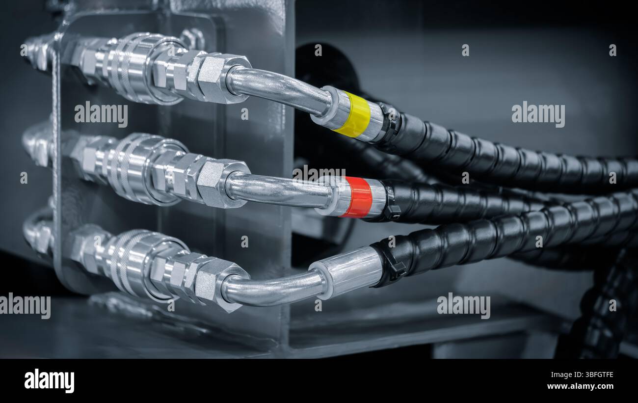 Bundle pipes connected industrial hi-res stock photography and images ...