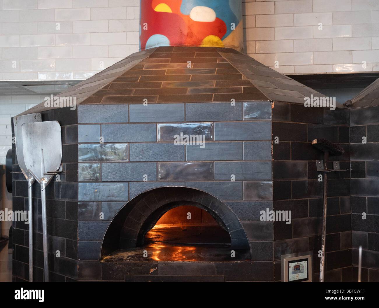 A Commercial Pizza Oven in Restaurant Stock Photo - Alamy