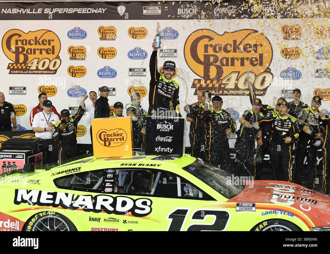 NASHVILLE, TN JUNE 01 Ryan Blaney (12 Team Penske MenardsCardell