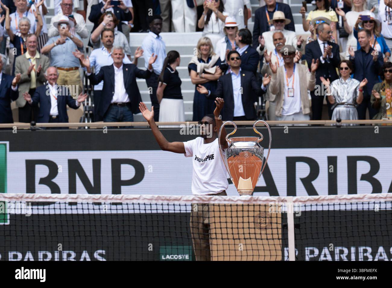 Ousmane Dembele of Paris Saint Germain with the UCL Trophy during
