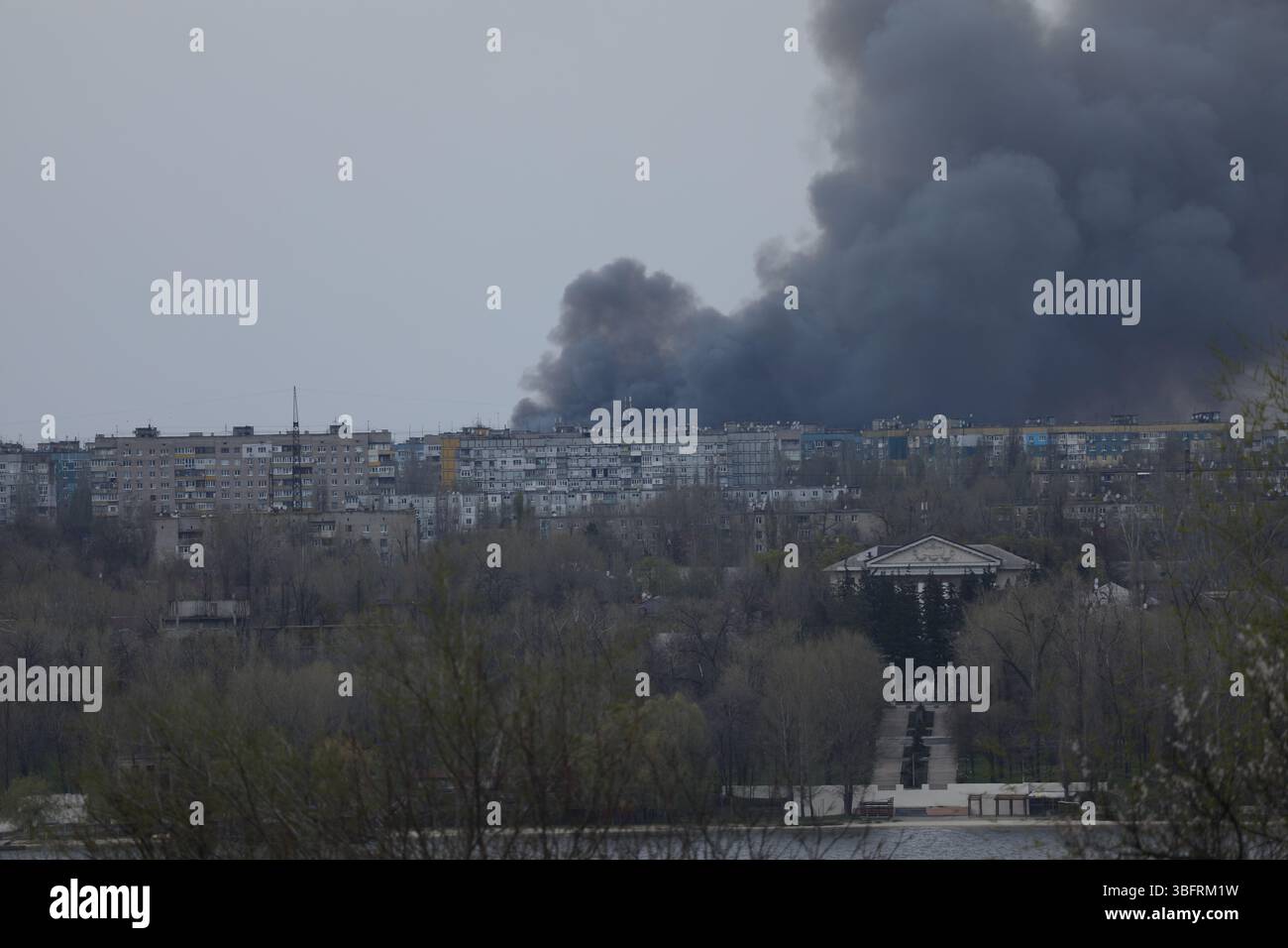 Big fire in nature hi res stock photography and images Alamy Big fire in nature hi res stock photography and images Alamy
