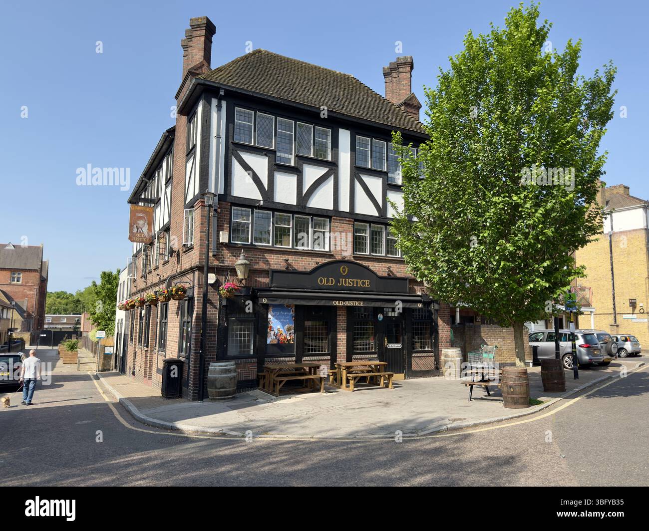 LONDON, UNITED KINGDOM – JULY 27, 2023: The Old Justice Pub, a traditional Tudor-style public house, is seen on a sunny day in the Rotherhithe area. - Smartphone Captured Stock Image