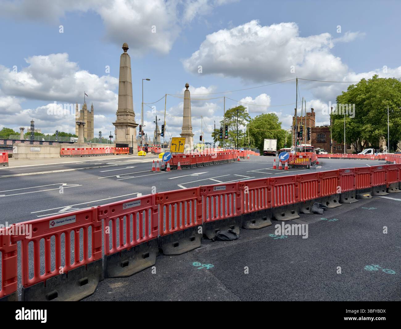 London, United Kingdom – May 31, 2025: Construction work on the roundabouts at either end of Lambeth Bridge. - Smartphone Captured Stock Image