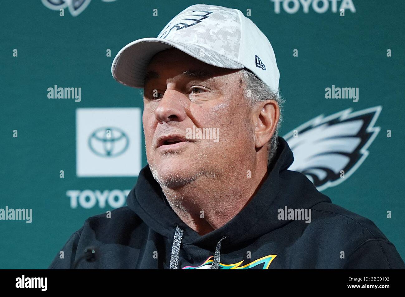 Philadelphia Eagles defensive coordinator Vic Fangio speaks during a ...