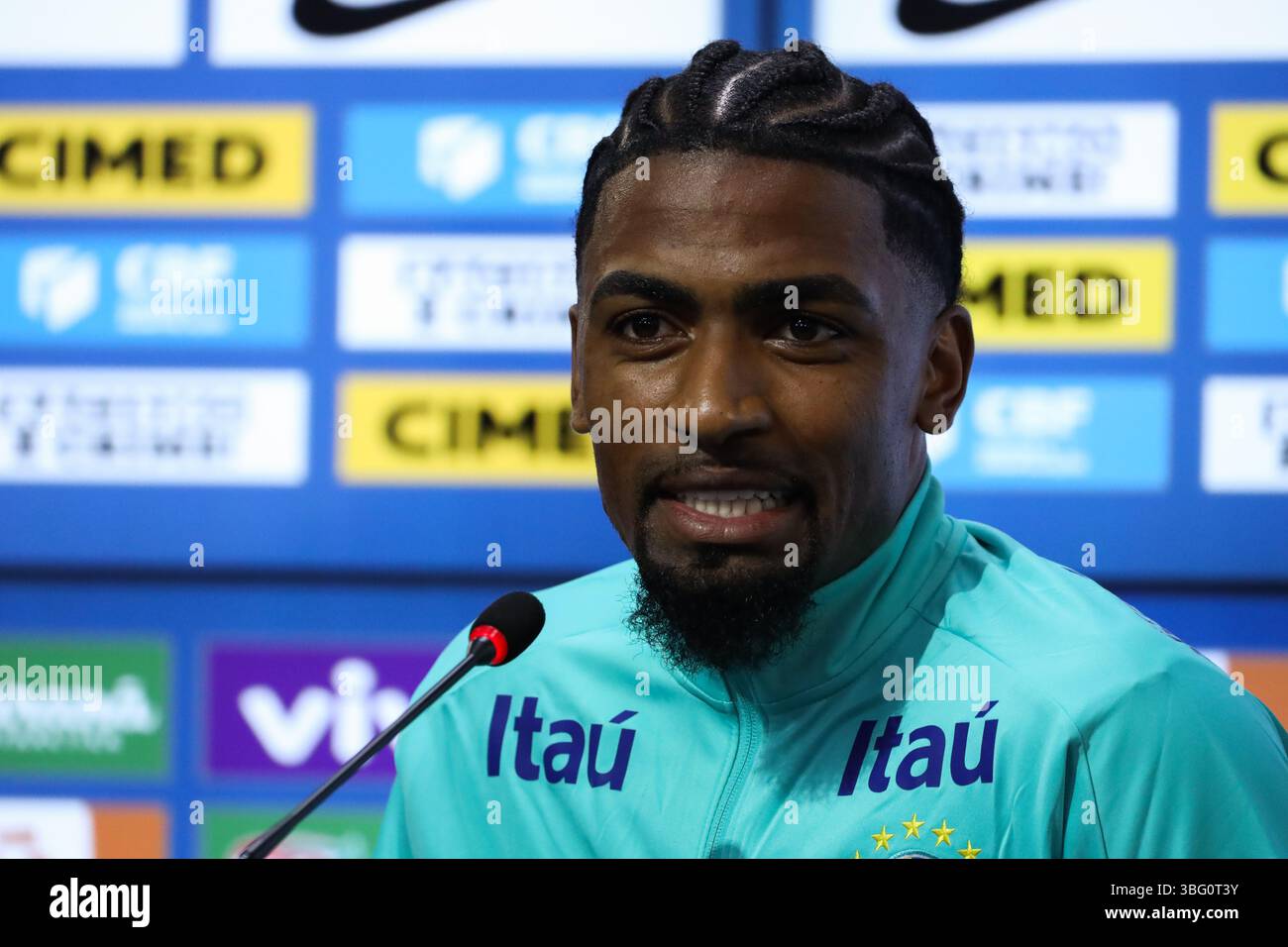 Defender Alexsandro Ribeiro during a press conference with the Brazil ...