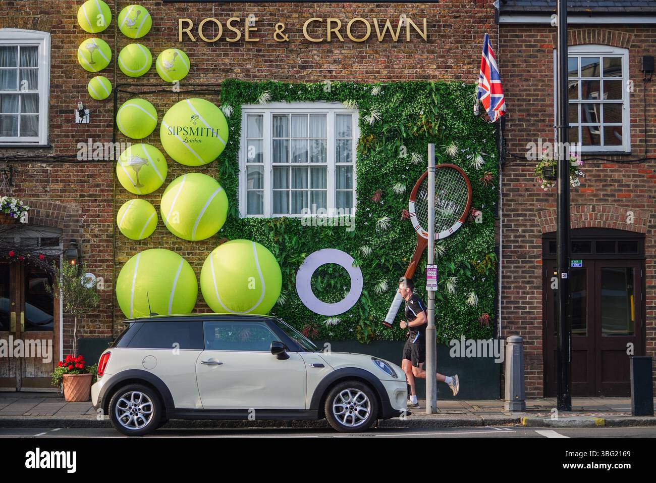 Wimbledon, London, UK. 3 June 2025 . The Rose and Crown pub in ...