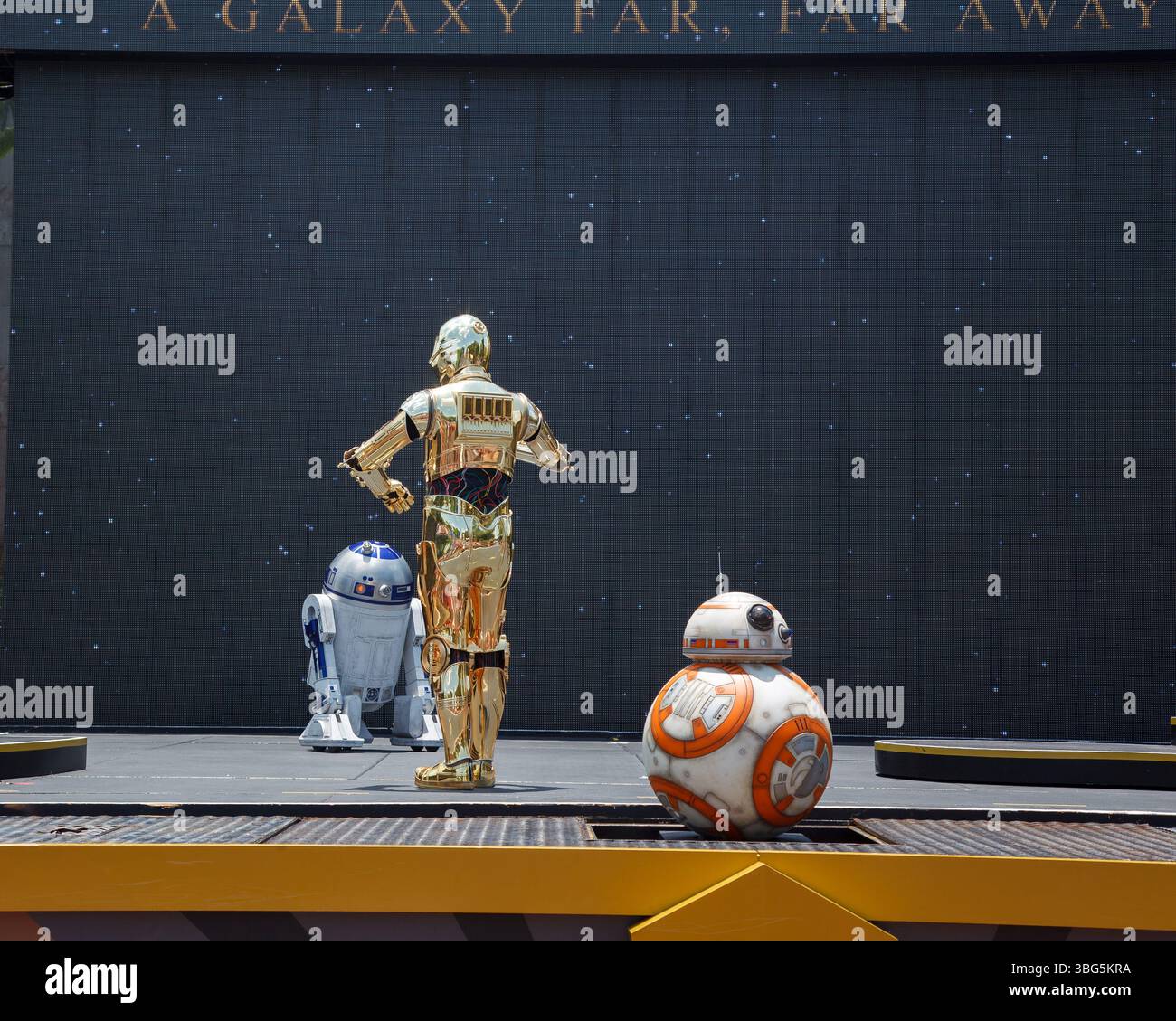 Bb8 X R2 D2 The BB8, C-3PO and R2-D2 robots from Star Wars in Disney Hollywood ...