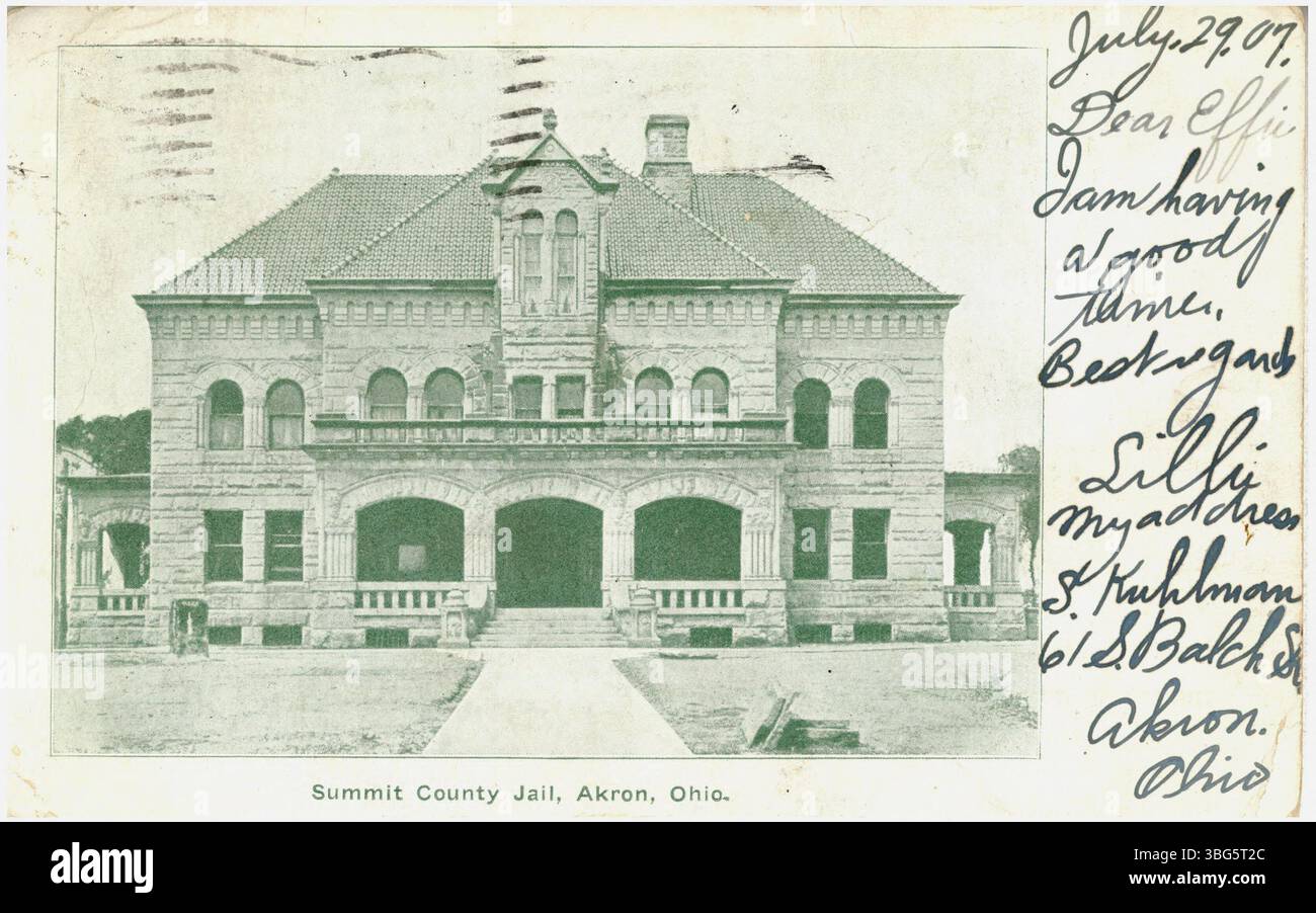 A 1907 black and white photograph of the Summit County Jail in Akron ...