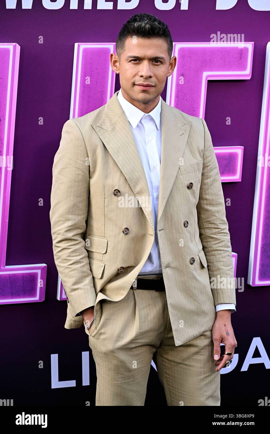 David Castaneda Beim Special Screening Des Kinofilms From The World Of david-castaneda-beim-special-screening-des-kinofilms-from-the-world-of