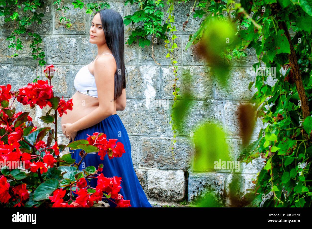 Woman red skirt white hi-res stock photography and images - Alamy