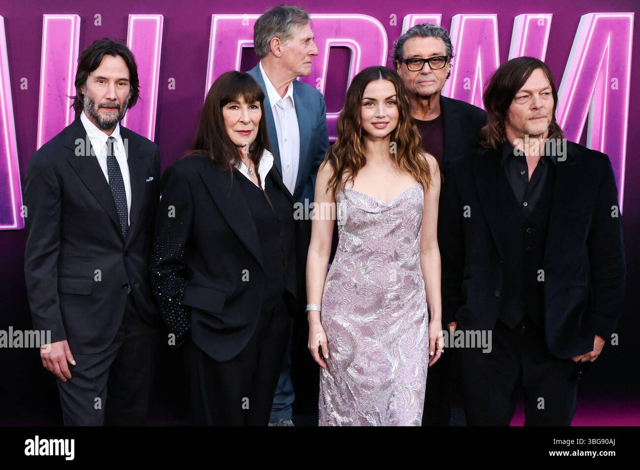 HOLLYWOOD, LOS ANGELES, CALIFORNIA, USA JUNE 03 Keanu Reeves