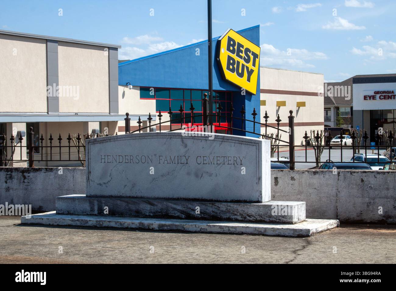 Best Buy Graveyard in Tucker, Georgia: The raised concrete area is the resting place for the Henderson Family. Stock Photo