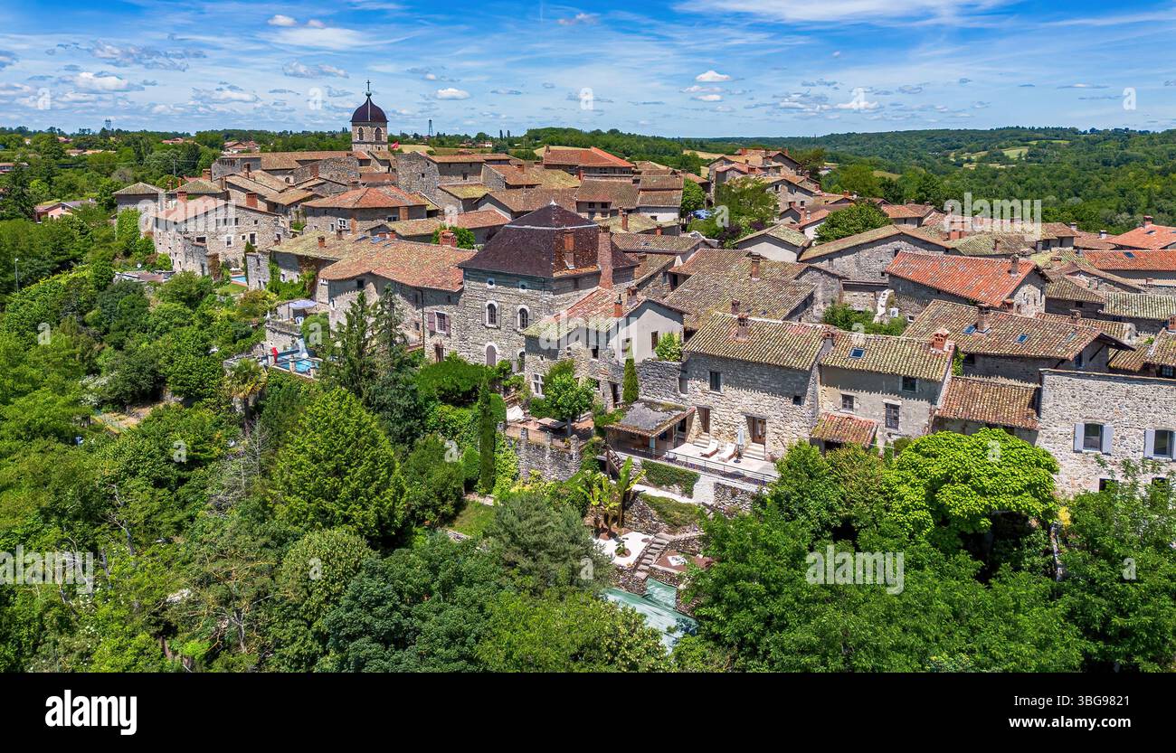 Walled garden medieval hi-res stock photography and images - Alamy