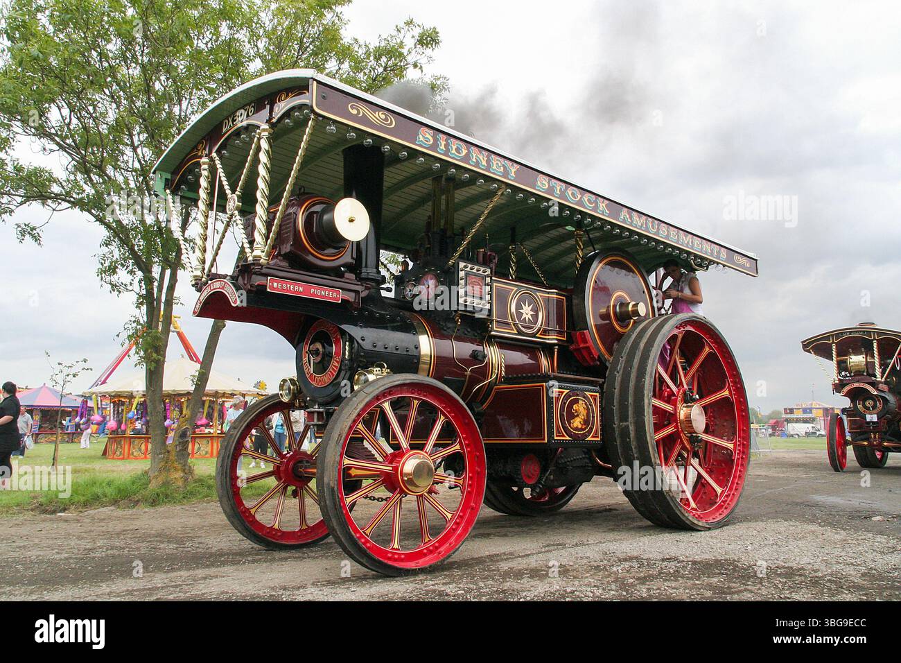 Steam engine pioneer hi-res stock photography and images - Alamy