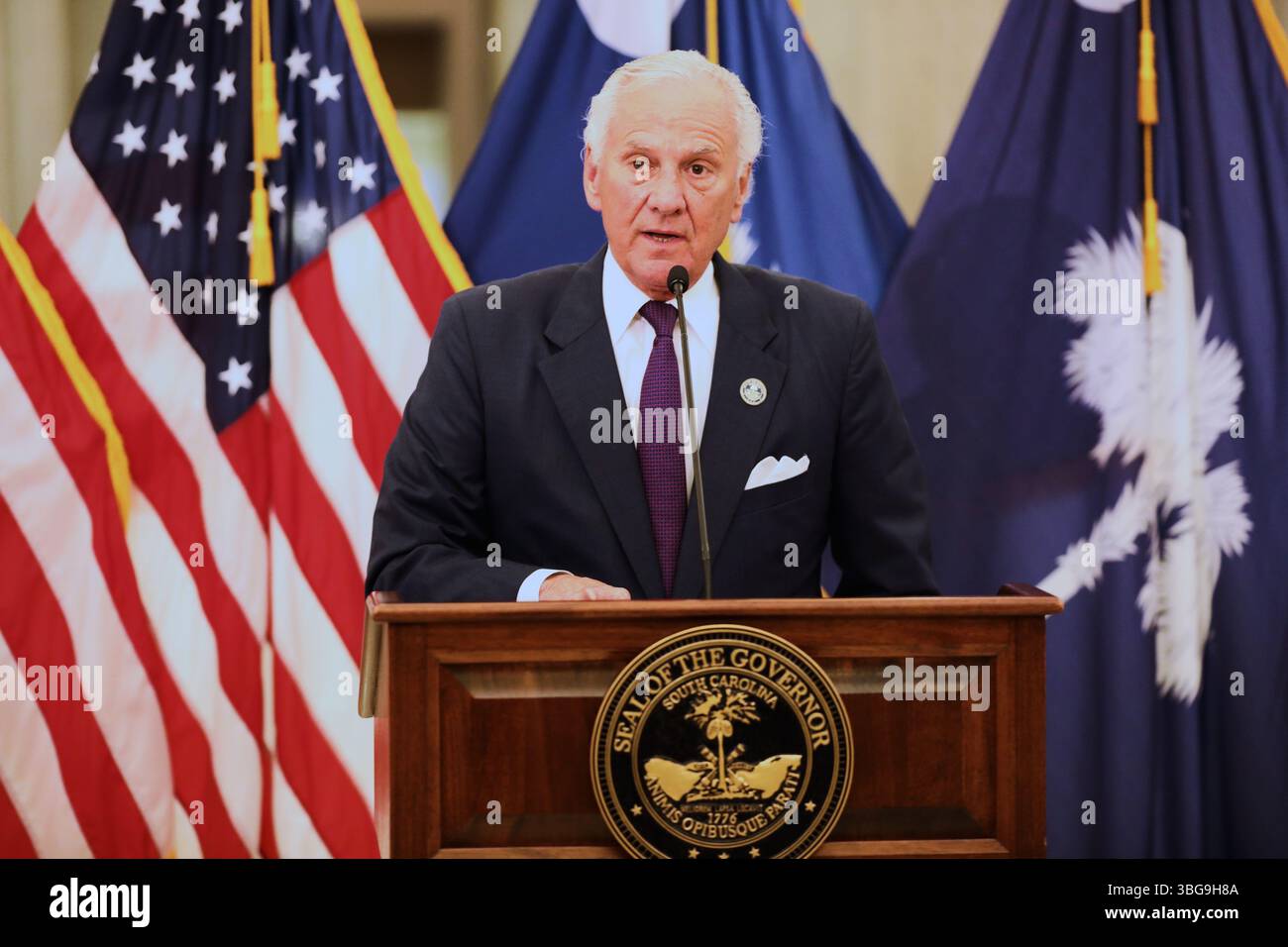Republican South Carolina Gov Henry Mcmaster Speaks At A News