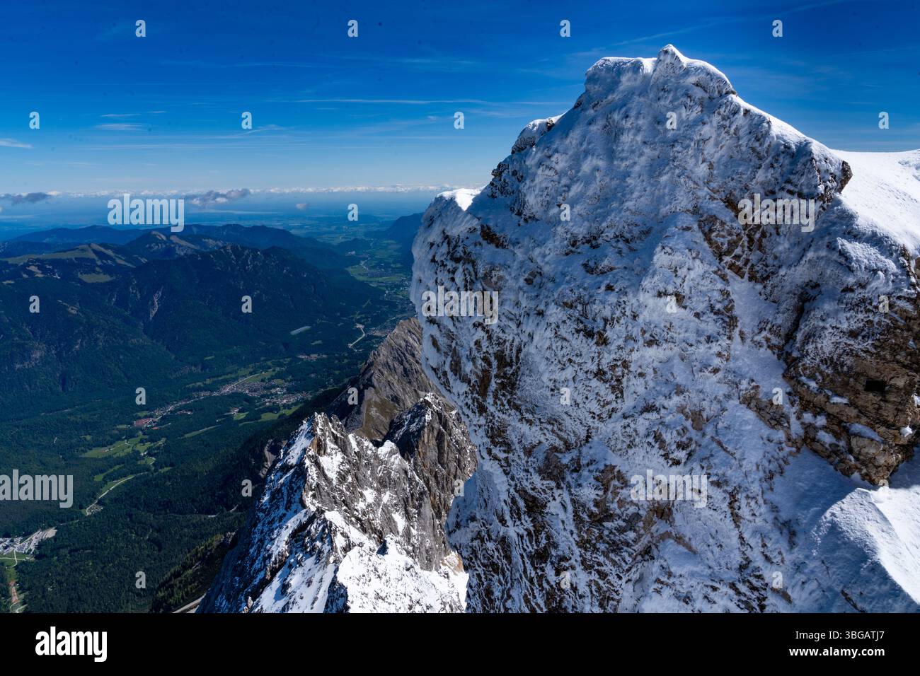 Panoramic view dramatic rock hi-res stock photography and images - Alamy
