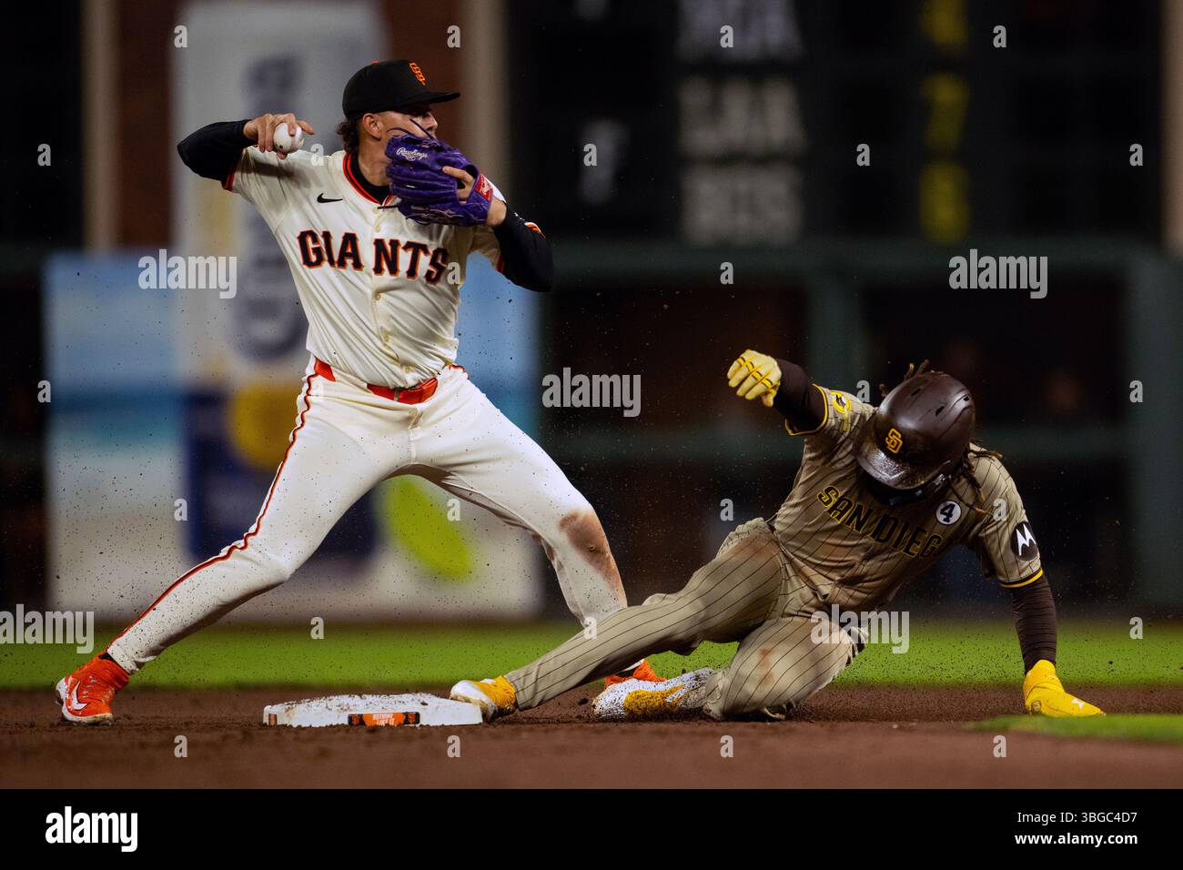 SAN FRANCISCO, CA - JUNE 02: San Francisco Giants shortstop Willy ...