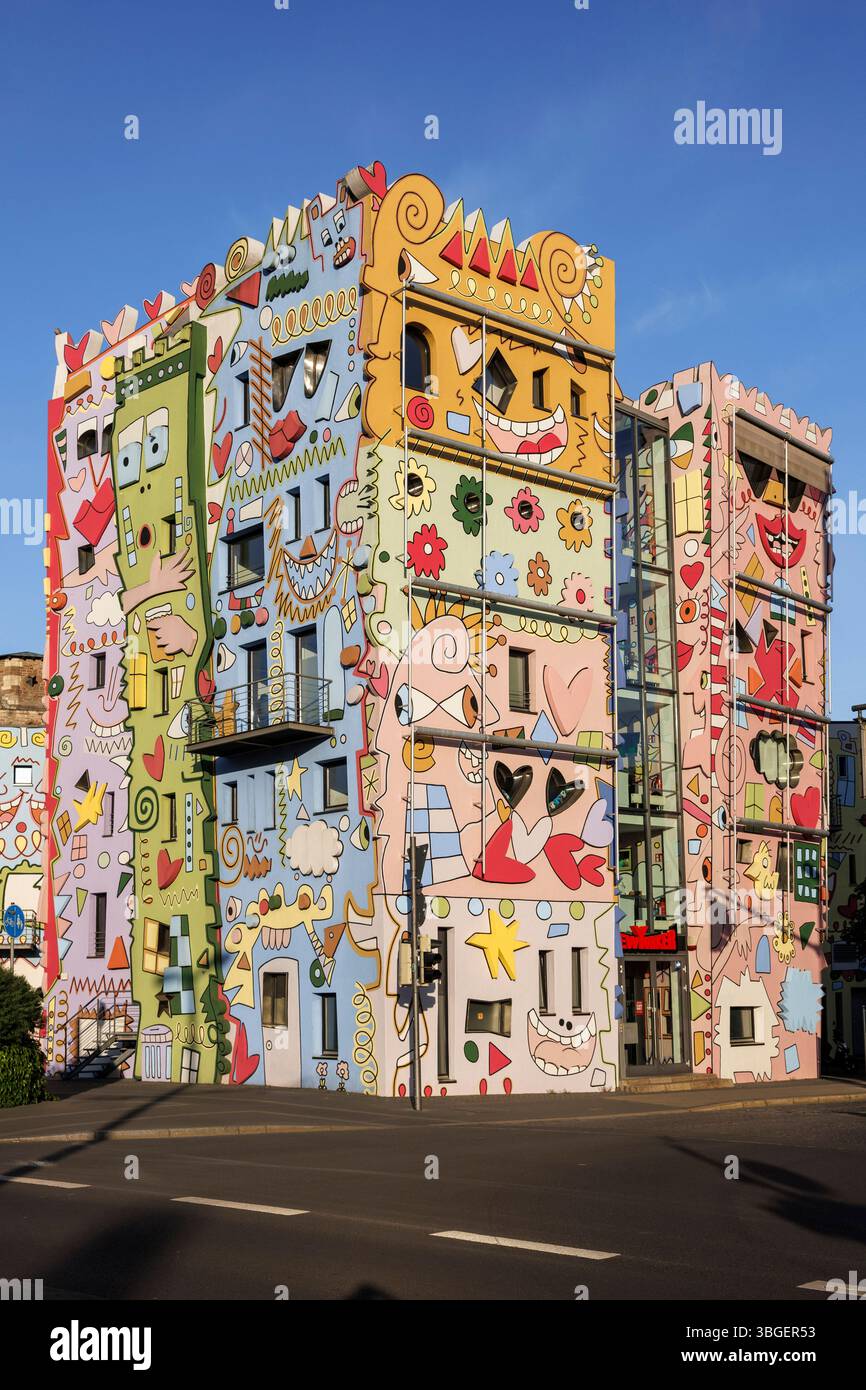 James rizzi hi-res stock photography and images - Alamy