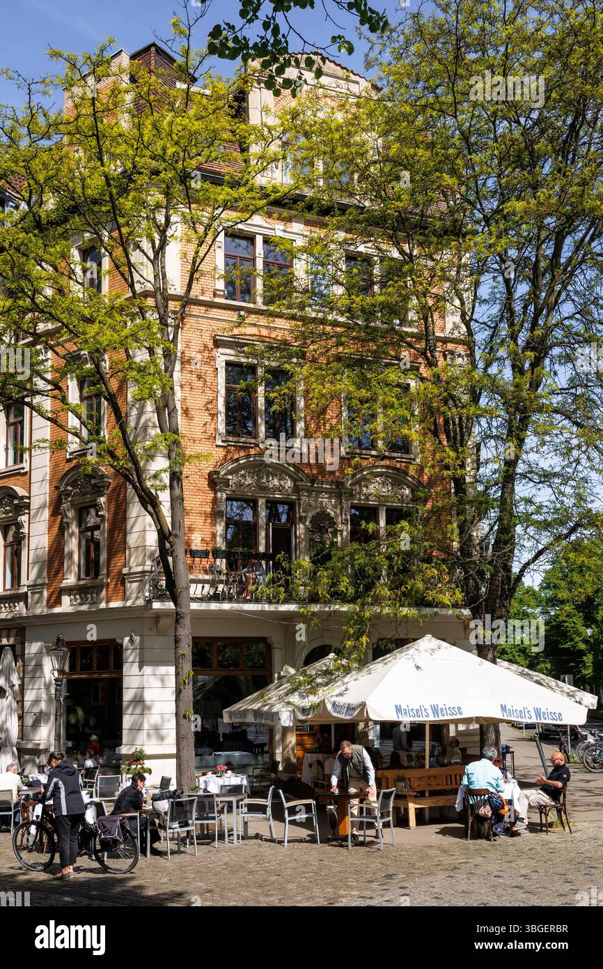 cafe Strupait on Magnitorwall street in the Magni quarter, Braunschweig (Brunswick), Lower Saxony, Germany.   Cafe Strupait am Magnitorwall im Magnivi Stock Photo