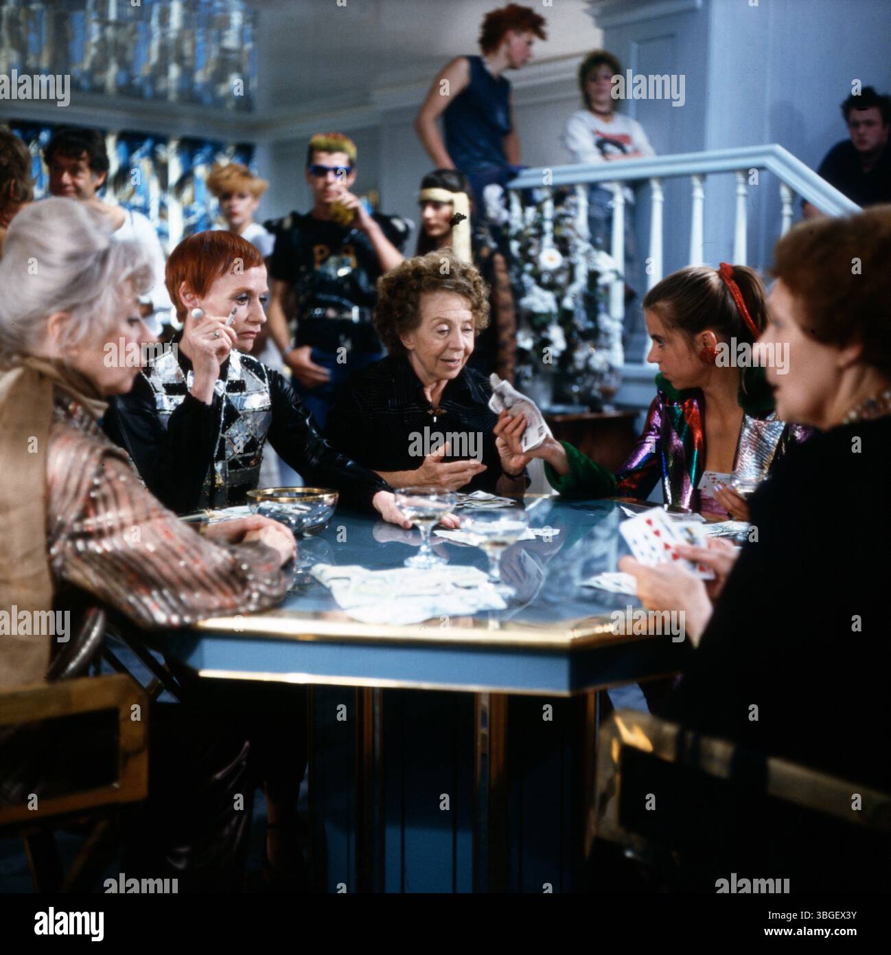 Pokerspielerin Hi res Stock Photography And Images Alamy pokerspielerin-hi-res-stock-photography-and-images-alamy