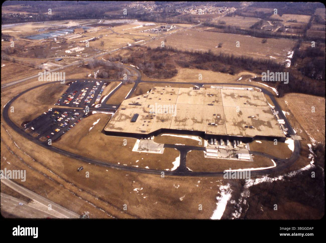 Morris Rd A 1980 aerial photograph showing The Limited headquarters and ...