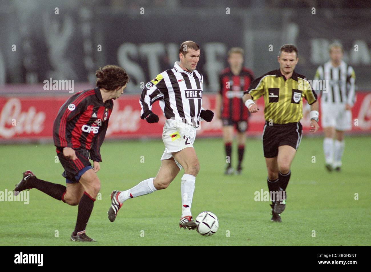 FOTO ORIGINALE D'AGENZIA calcio Zinedine Zidane Juventus EUR 18,00 - PicClick IT