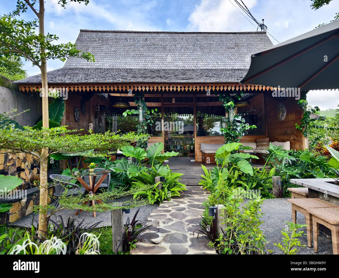 Joglo architecture hi-res stock photography and images - Alamy