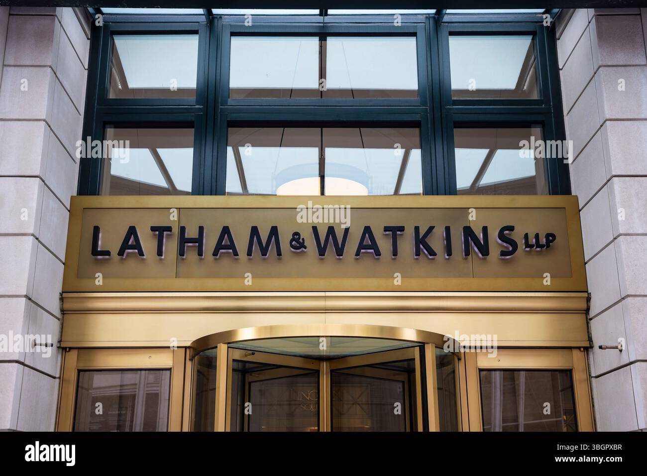 The exterior of the offices of Latham and Watkins LLP, a law firm, is seen in Washington, D.C ...