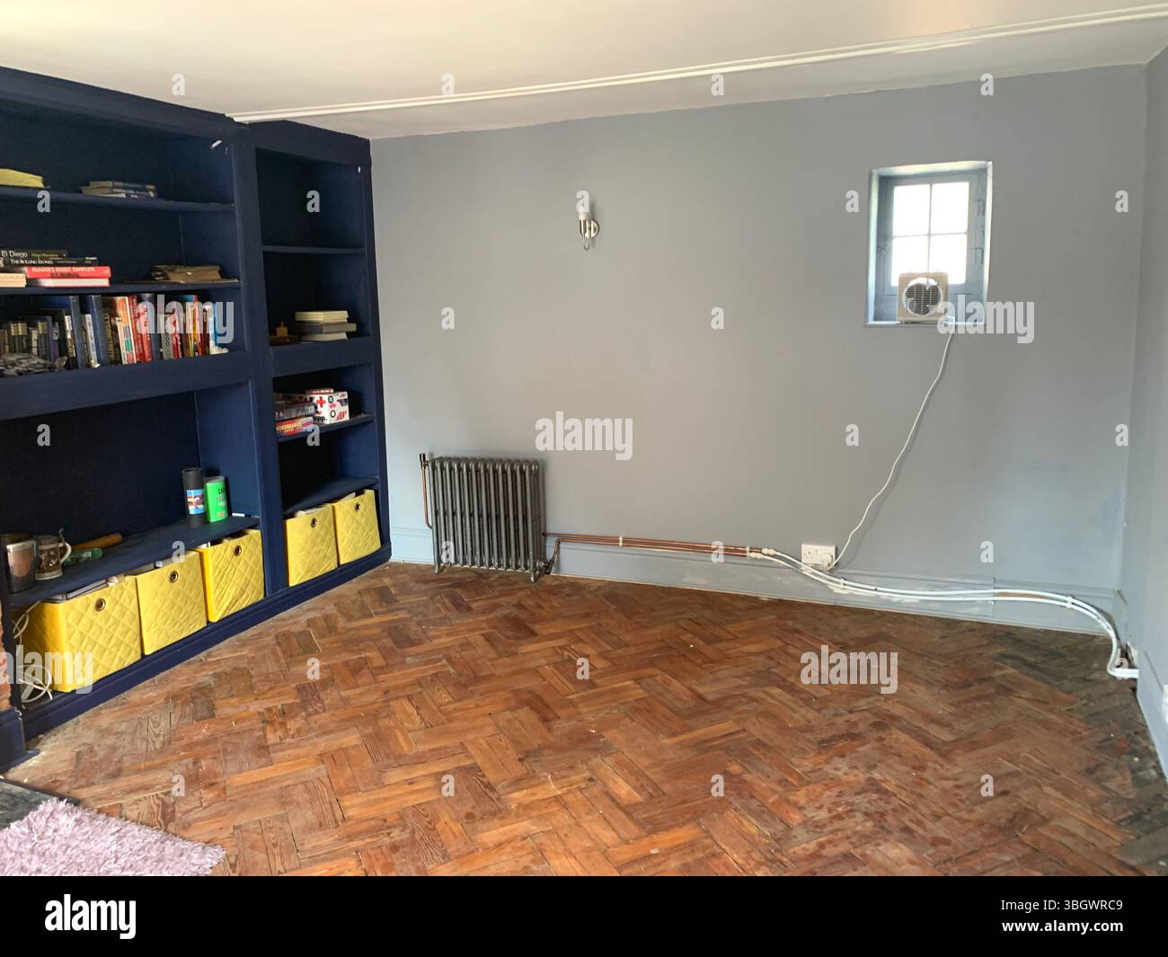 Cottage in Harpole Northampton Northamptonshire stone building small old history historic place building ancient residence Faulkner family home garden - Smartphone Captured Stock Image