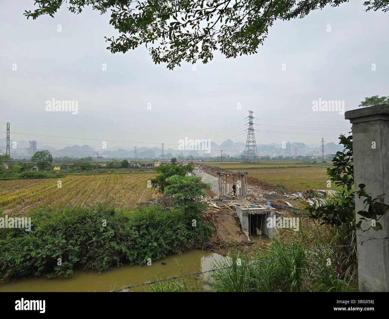 Nunh Binh, Vietnam - October 10, 2025: Trang An Scenic Landscape Complex in Ninh Binh Province, Vietnam - A UNESCO World Heritage Site. A landscape wi - Smartphone Captured Stock Image