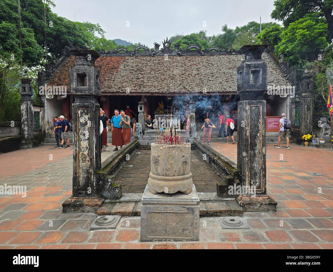 Ninh Bình, Vietnam - October 10, 2024: The temple of King Dinh Tien Hoang Hoa Lu, Ninh Binh, Vietnam - Smartphone Captured Stock Image