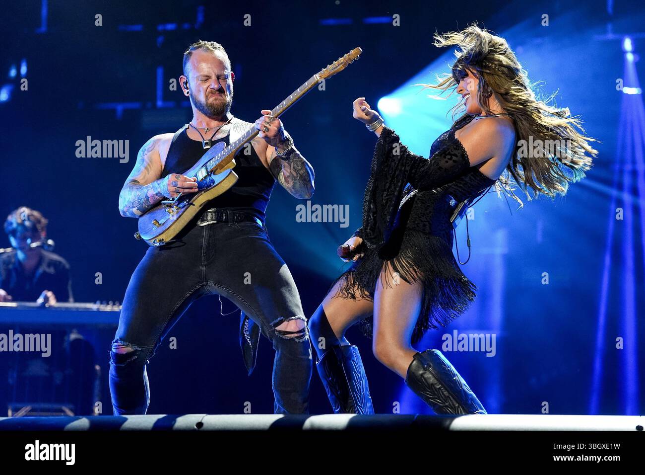 Cma Thursday Nashville, United States. 05th June, 2025. Ella Langley performs on Day ...