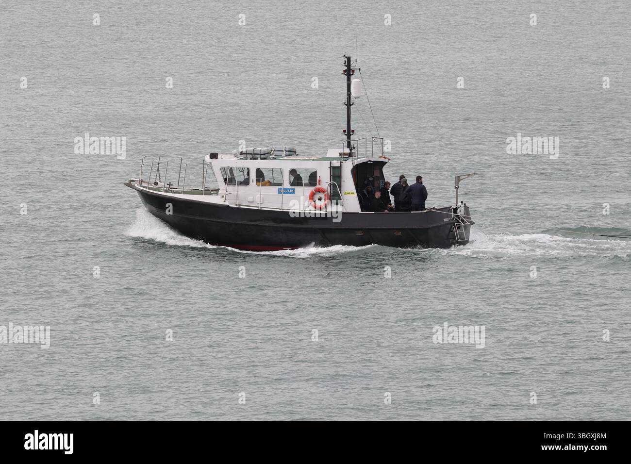 The dive support boat RECLAIM on The Solent. The vessel is operated by the Defence Diving School based at Whale Island, Portsmouth Stock Photo