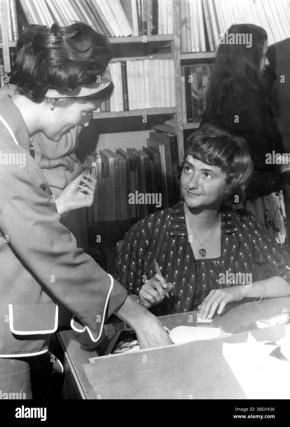 Francoise Sagan 29 September 1959 Stock Photo Alamy francoise-sagan-29-september-1959-stock-photo-alamy