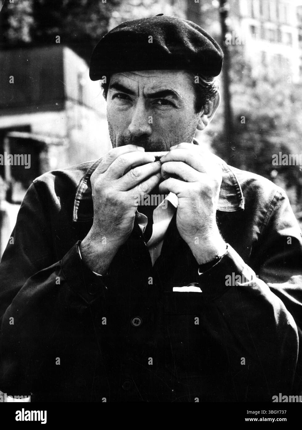 did gregory peck smoke cigarettes Gregory peck has hi-res stock photography and images