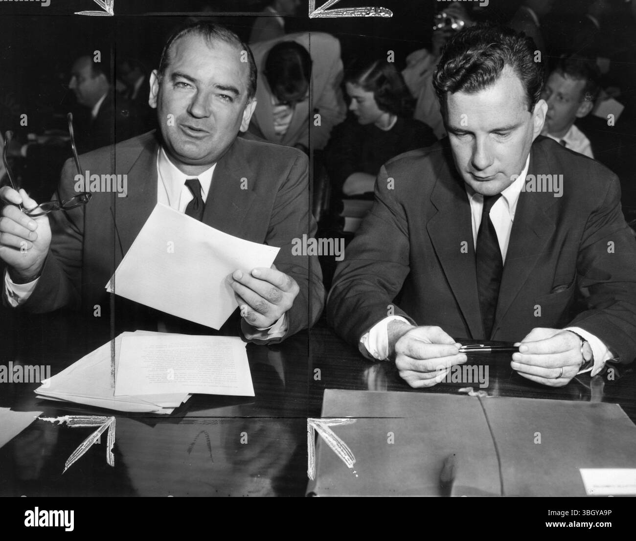 Joseph mccarthy 1954 hi-res stock photography and images - Alamy