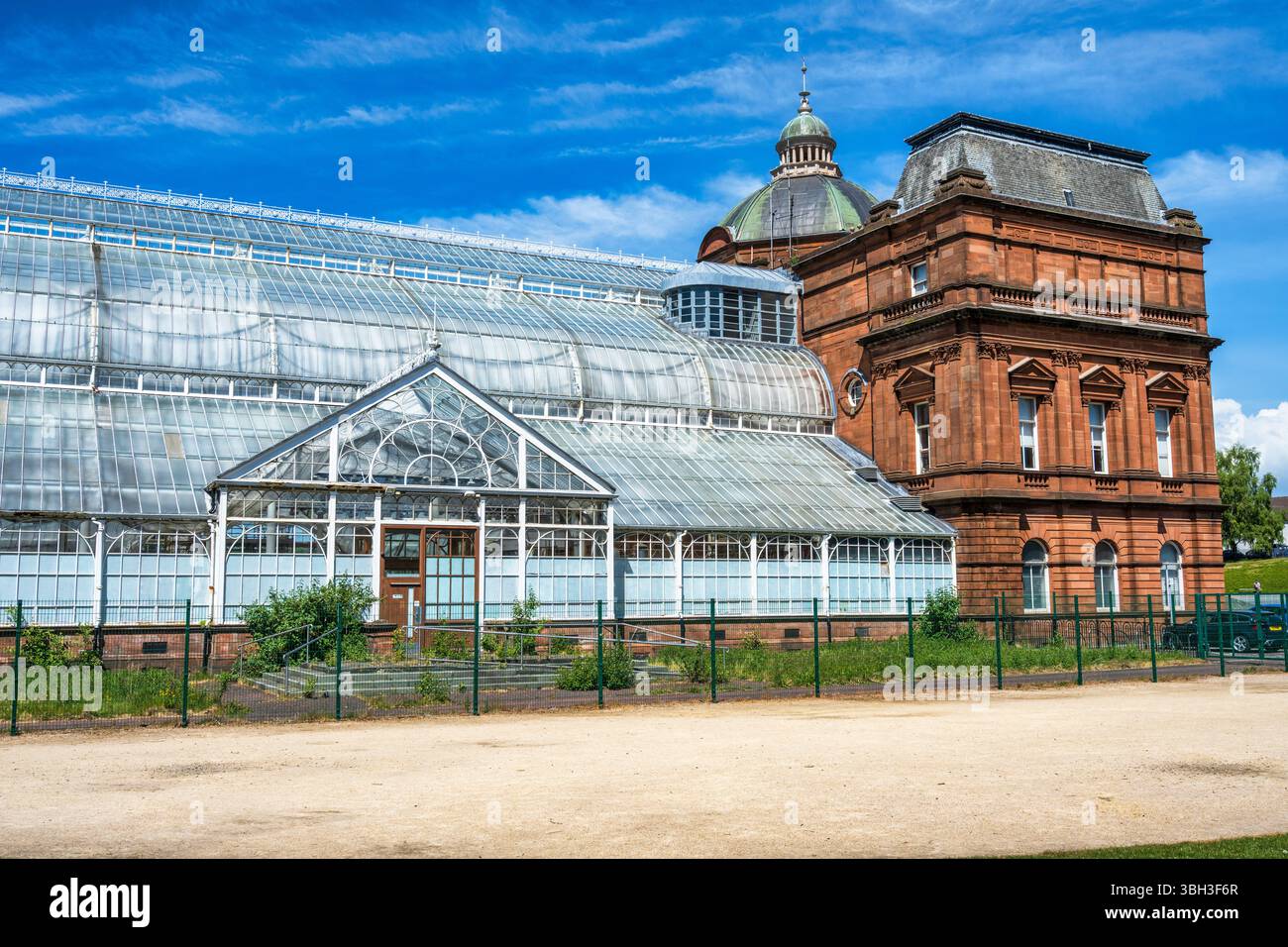The People’s Palace and Winter Gardens glasshouse on Glasgow Green in Glasgow, Scotland, UK Stock Photo
