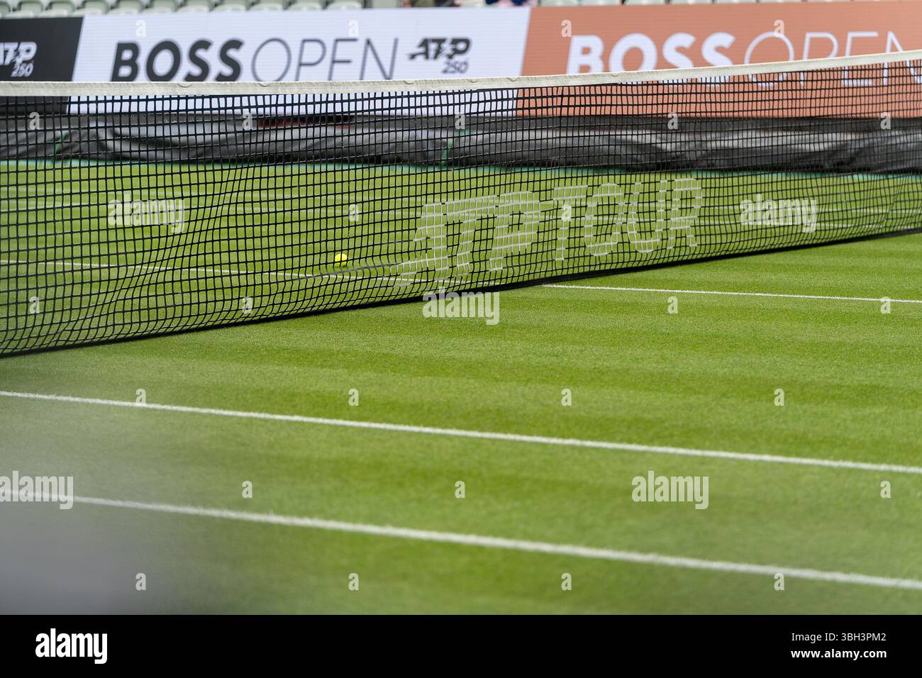Boss Open Stuttgart, Deutschland. 07th June, 2025. Aufschrift ATP-Tour am Netz ...