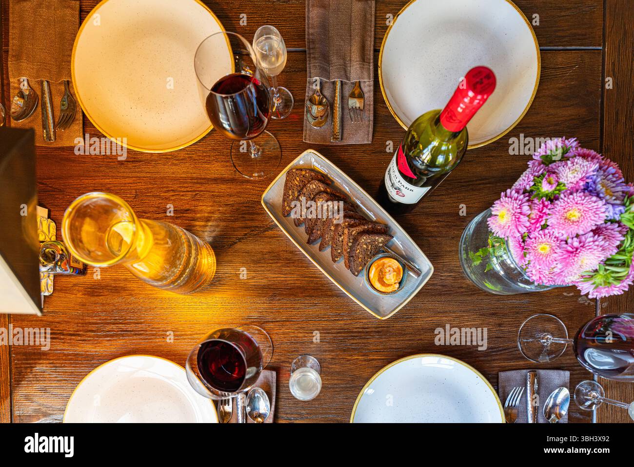 Overhead view sophisticated table hi-res stock photography and images ...