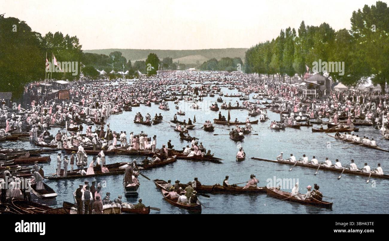 19th century photograph of the Henley Royal Regatta on the River Thames ...