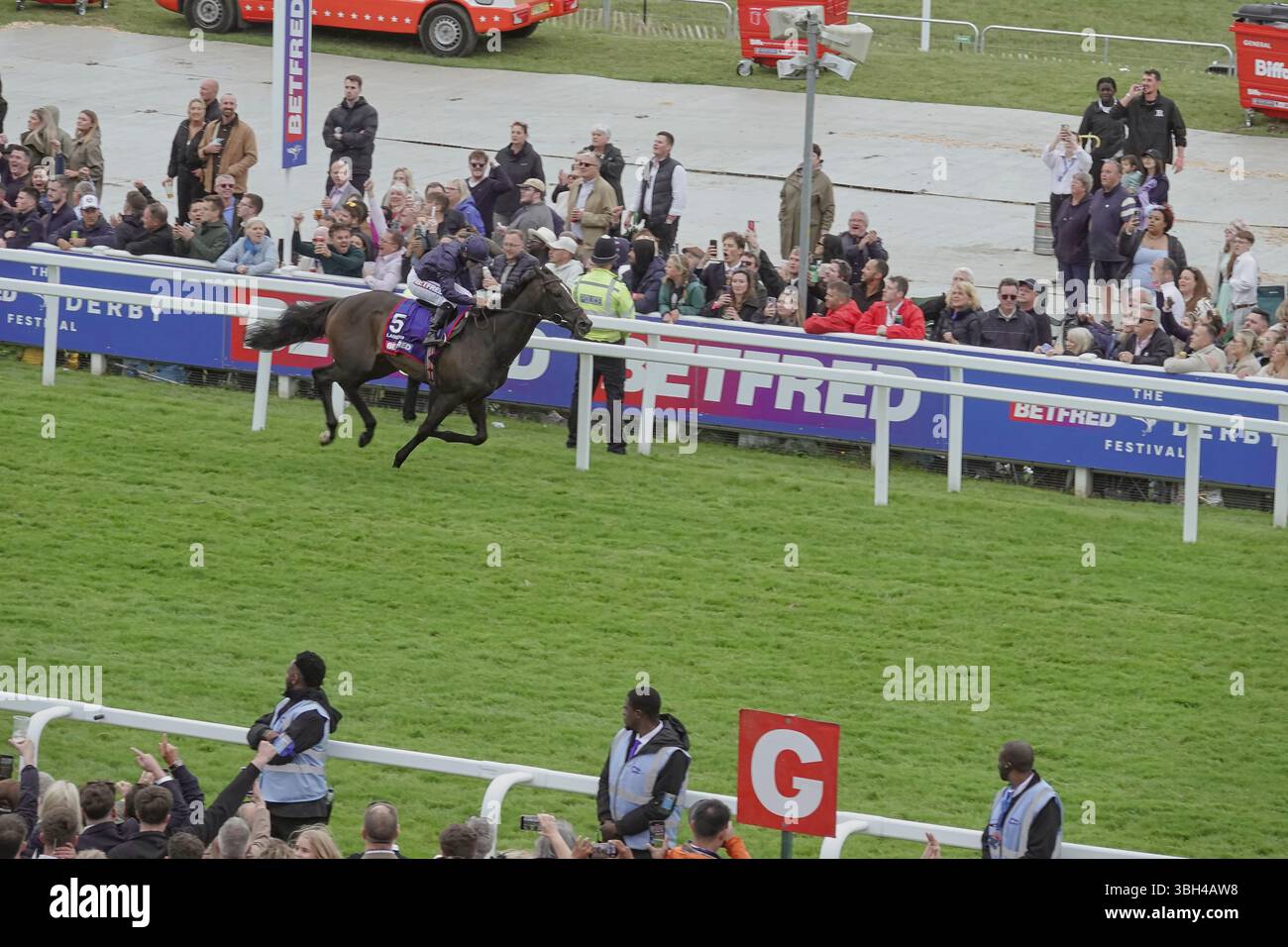 Epsom Downs Racecourse, Epsom, Surrey, UK. 7th June, 2025. Lambourn ...